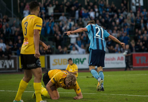 Djurgårdens Julian Kristoffersen jublar