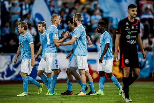 Malmö FFs Jo Inge Berget har gjort 1-3 på straff och