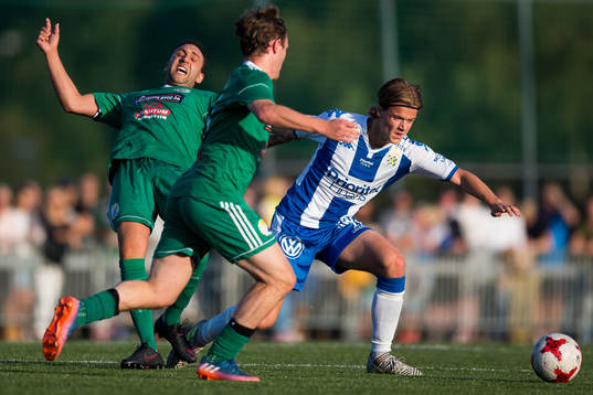 IFK Göteborgs August Erlingmark mot Landvetters Hami