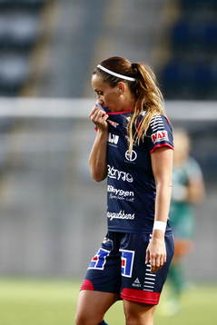 Linköpings Kosovare Asllani deppar