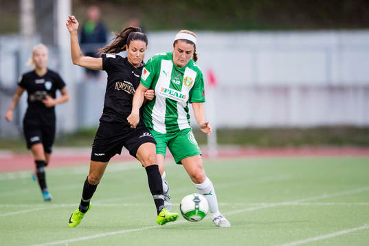 Göteborgs Beata Kollmats och Hammarbys Murielle Tiernan