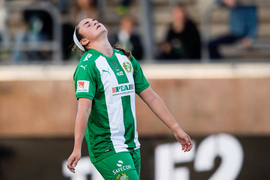 Hammarbys Murielle Tiernan deppar