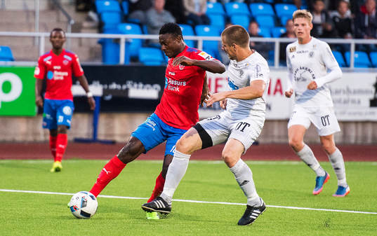 Helsingborgs Oke Akpoveta och Oskarshamns Johan Niklasson