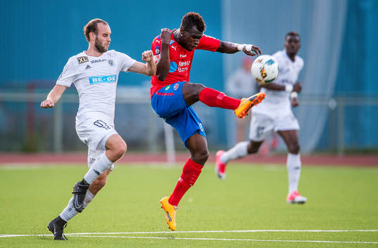 Helsingborgs Edwin Gyimah och Oskarshamns Cristopher