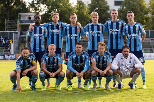 Djurgårdens startelva. Övre raden från vänster Philana