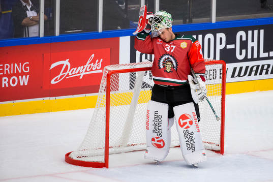 Frölundas målvakt Johan Gustafsson deppar