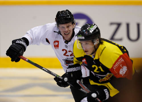 Lars Bryggman, Malmö Redhawks and Eetu Luostarinen, KalPa