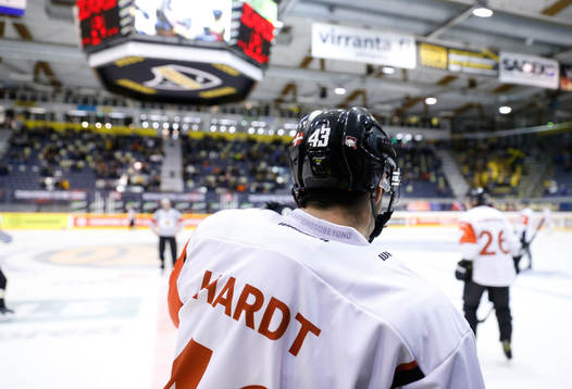 Nichlas Hardt, Malmö Redhawksduring ice hockey Champions