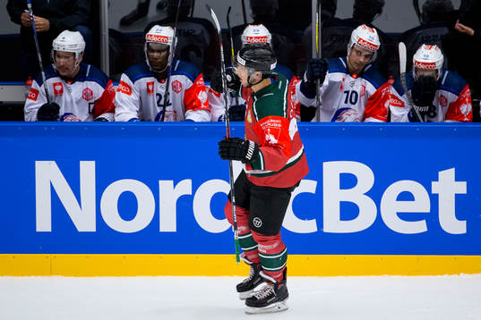 Frölundas Matt Donovan jublar