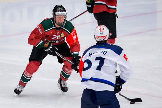 Frölundas Rasmus Dahlin mot Zürichs Fabrice Herzog