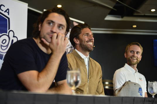 Bläddra bland fler bilder av Ishockey, Presskonferens, Lundqvist och Zuccarello