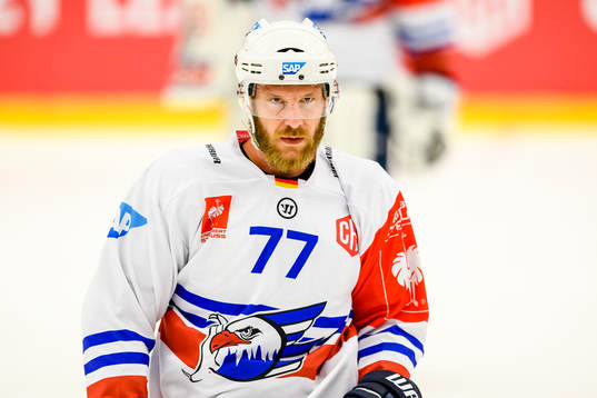 Nikolai Goc of Adler Mannheim