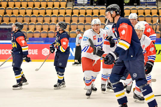 Ryan MacMurchy of Adler Mannheimcelebrates with his