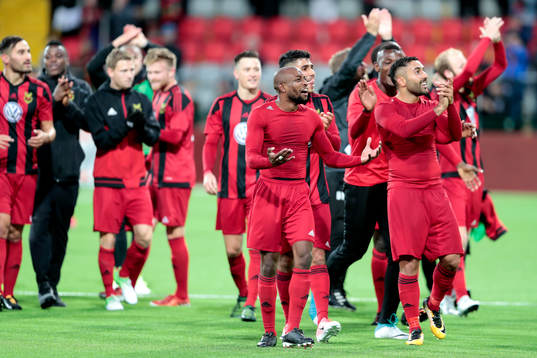 Östersunds spelare jublar