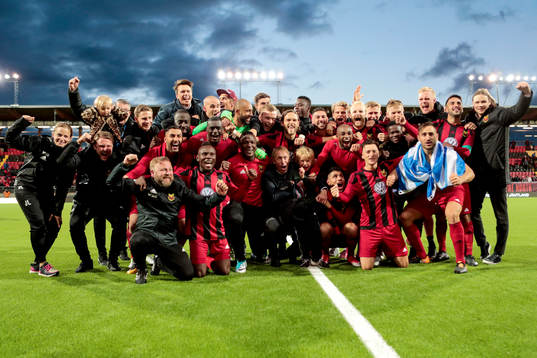 Östersunds spelare jublar