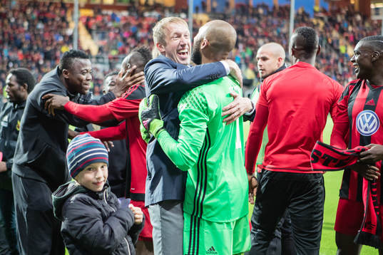 Östersunds tränare Graham Potter och målvakt Aly Keita