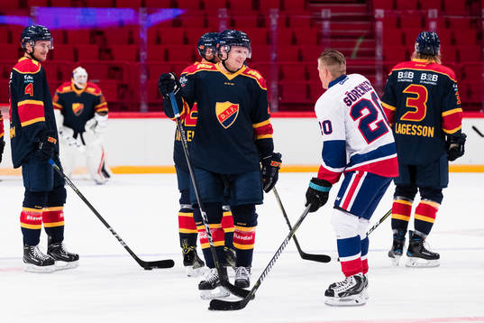 Djurgårdens Alexander Falk och All Stars Stockholms Marcus