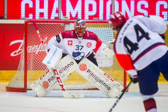 Goalkeeper Niklas Bäckström of Helsinki prior the CHL