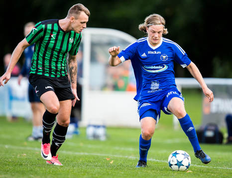 Högaborgs Niklas Hallberg och Wormos Jesper Fransson