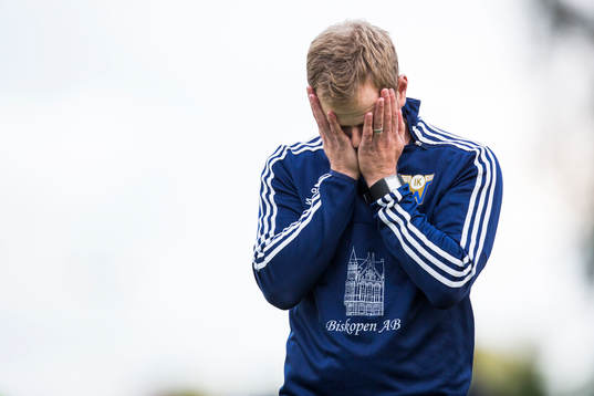 Wormos tränare Jonas Lindh deppar