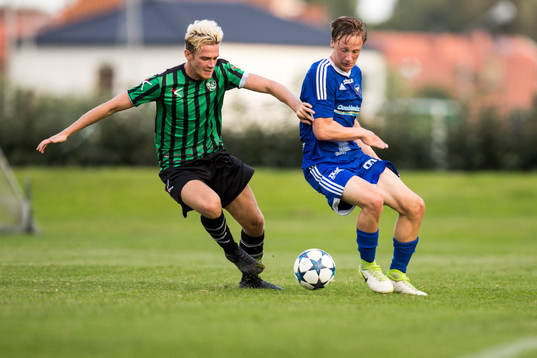 Högaborgs Markus Liuba och Wormos Philip Fransson