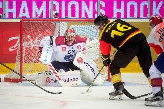 Goalkeeper Atte Engren of Helsinki and Daniel Paille of