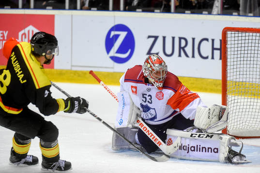 Aaron Palushaj of Brynäs scores 2-1 past Goalkeeper Atte