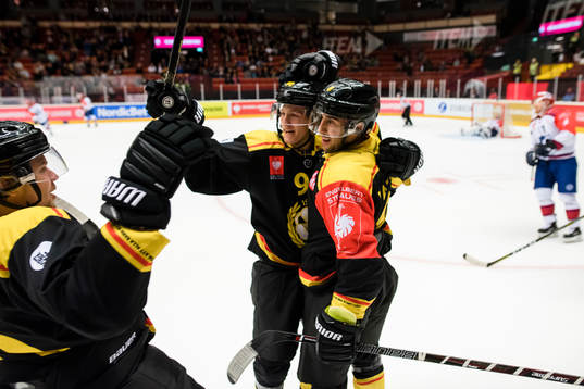 Aaron Palushaj of Brynäs celebrates with teammate Jesper