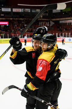 Aaron Palushaj of Brynäs celebrates with teammate Jesper