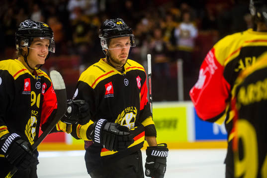 Jacob Blomqvist of Brynäs celebrates the decisive 4-3 goal