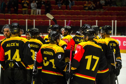 Brynäs players celebrates the victory