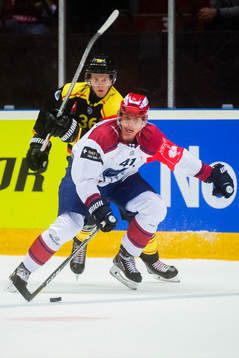 Miro Heiskanen of Helsinki and Linus Ölund of