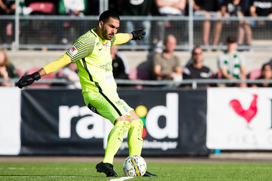 AFC Eskilstunas målvakt Alireza Haghighi