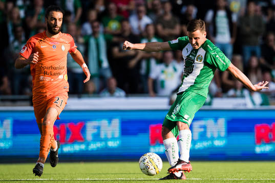 Hammarbys Jeppe Andersen med ett skott förbi AFC