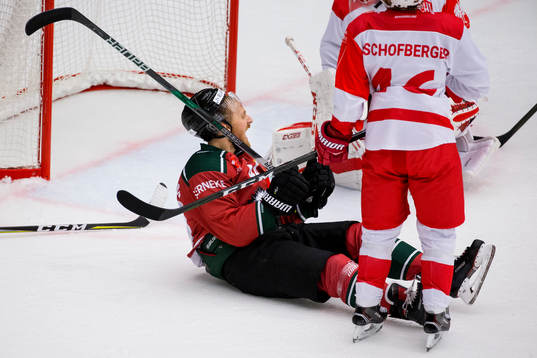 Frölundas Pontus Widerström jublar