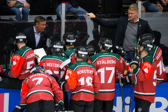 Frölundas tränare Roger Rönnberg ger direktiv
