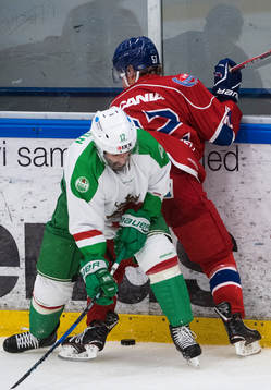 Oskarshamns Karl Johansson och Rögles Taylor Matson