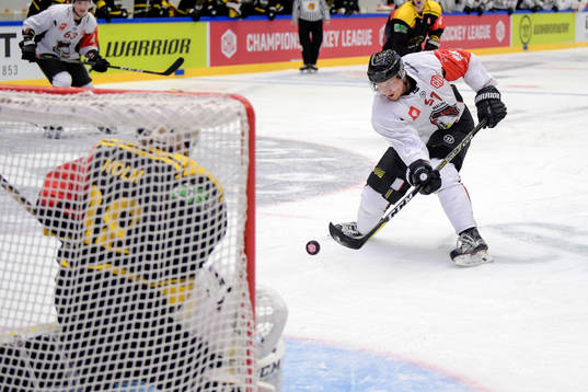 Malmö Redhawks Max Görtz gör 1-2 bakom Stavanger Oilers