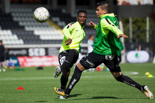 Häckens Mohammed Abubakari och Paulinho