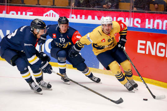 Bläddra bland fler bilder av Ishockey, CHL, HV71 - Esbjerg