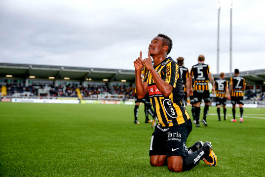 Häckens Nasiru Mohammed jublar