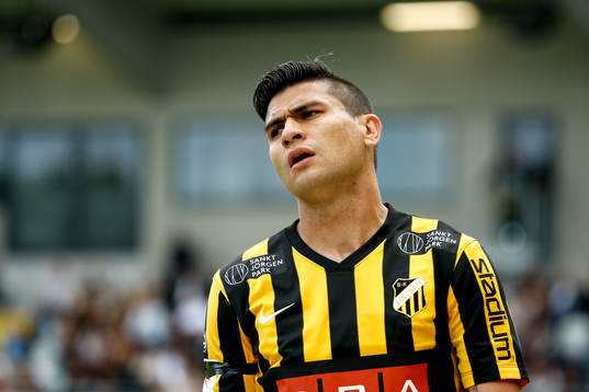 Häckens Paulinho deppar