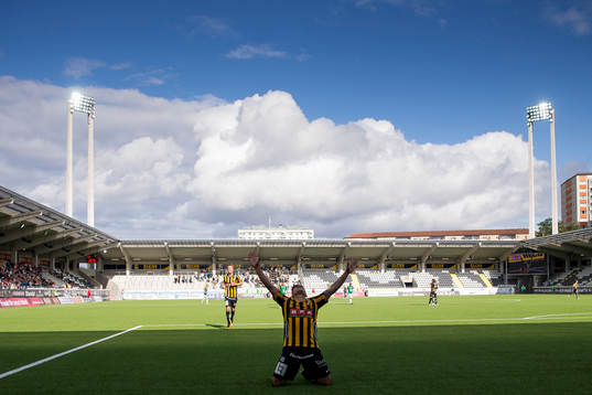 Häckens Paulinho jublar