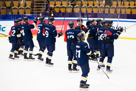Players of HV71 celebrates