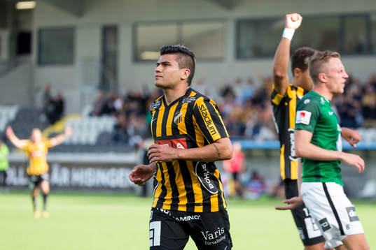 Häckens Paulinho jublar