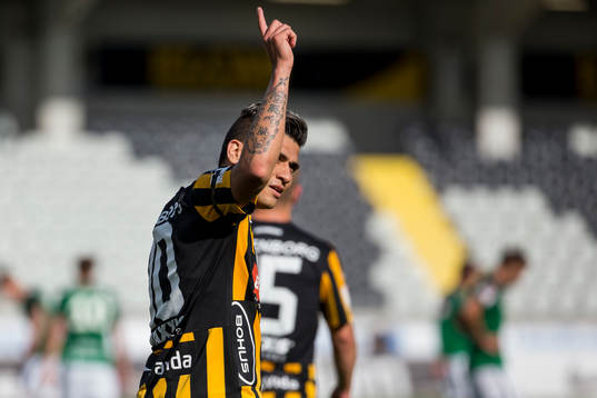 Häckens Paulinho jublar