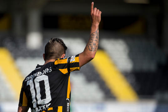 Häckens Paulinho jublar