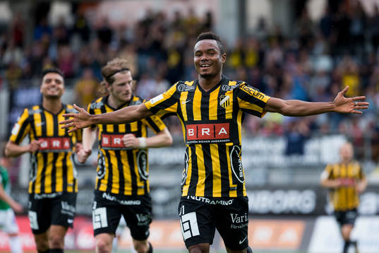 Häckens Nasiru Mohammed jublar