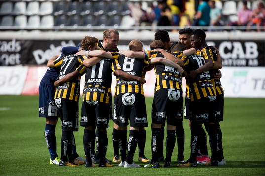 Häcken samlade innan fotbollsmatchen i allsvenskan mellan