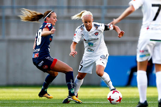 Linköpings Kosovare Asllani och Rosengårds Caroline Seger
